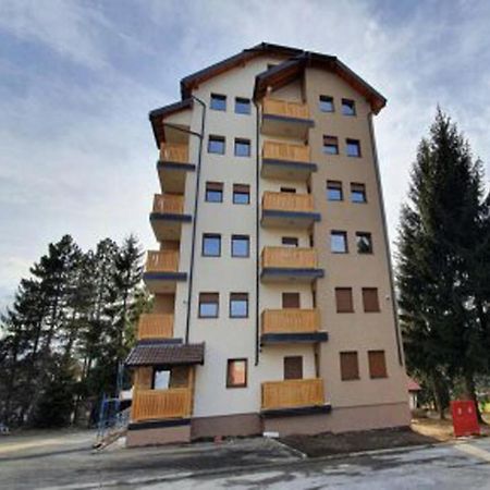 Apartman 202 兹拉蒂博尔 外观 照片